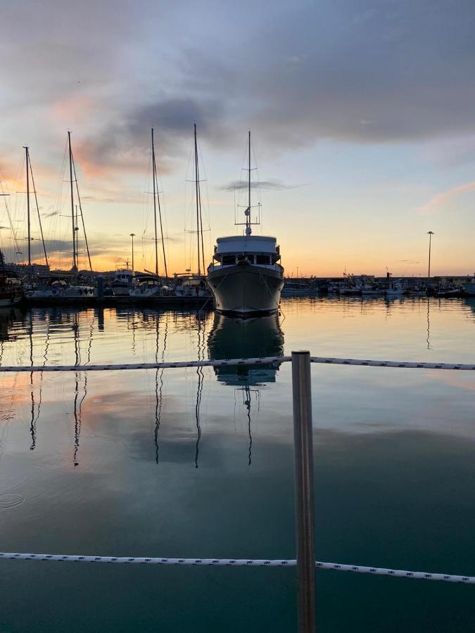 Aqua Resort Giulianova - Houseboat Experience מראה חיצוני תמונה