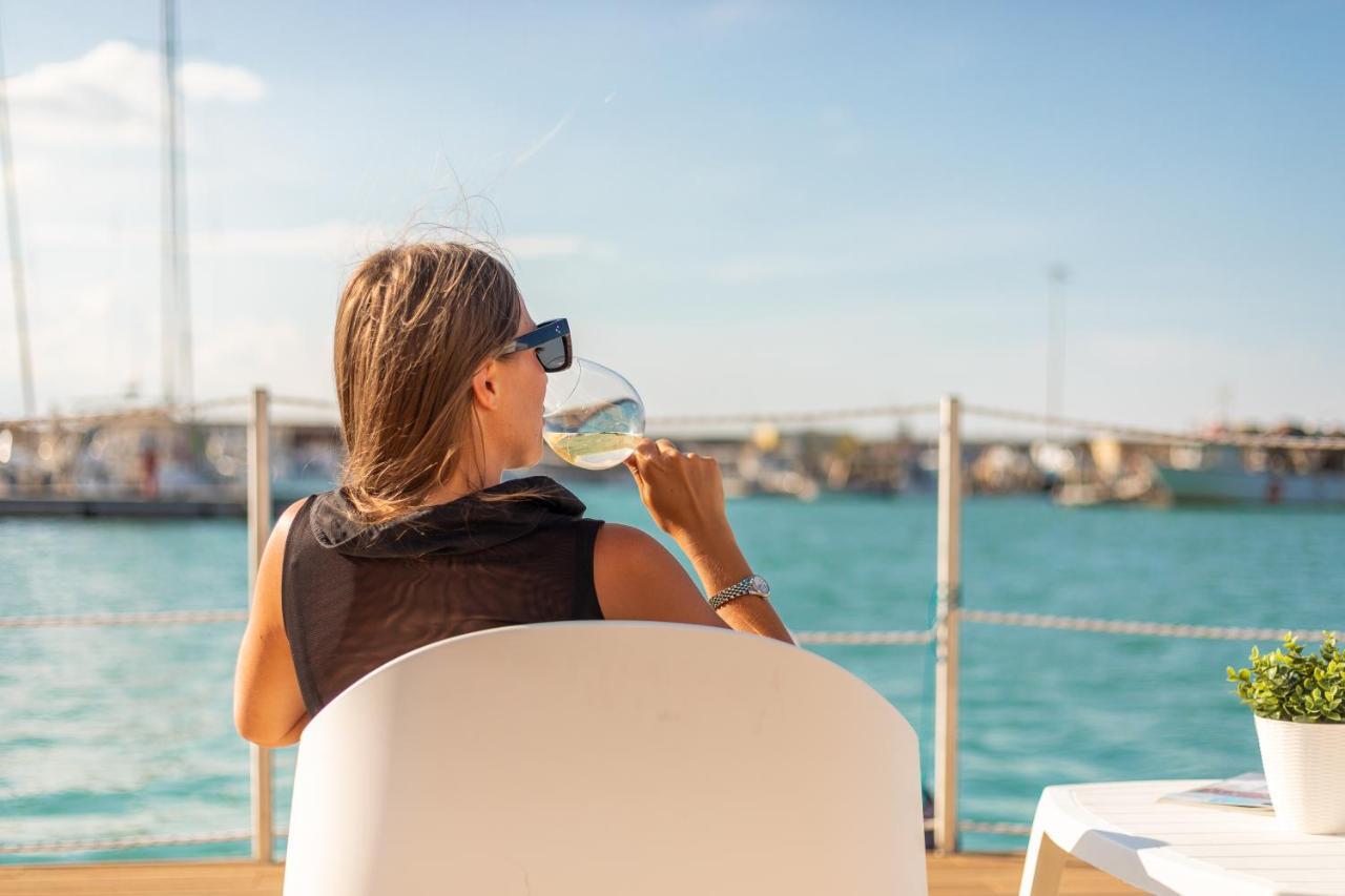 Aqua Resort Giulianova - Houseboat Experience מראה חיצוני תמונה